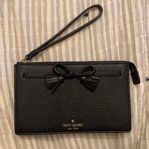 Kate Spade Hayes black wristlet